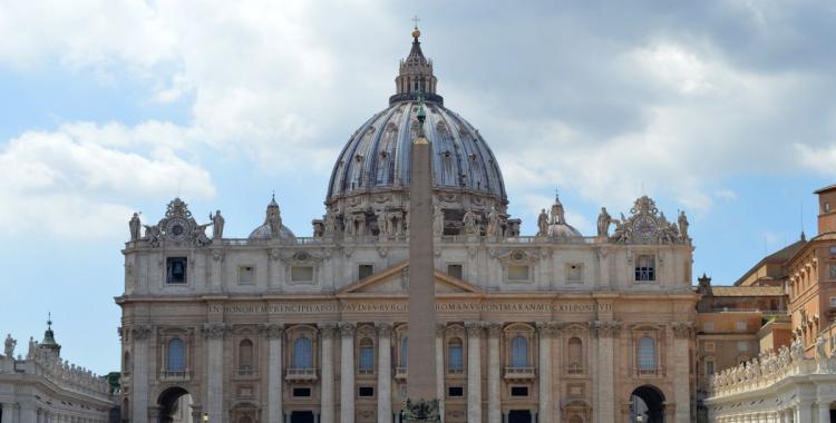 El Vaticano anunció que investigará 250 denuncias de abusos dentro de la Iglesia española | El Diario 24
