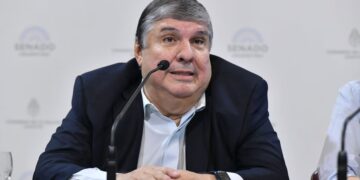 El gobierno acusa al kirchnerismo de golpe institucional Mayans