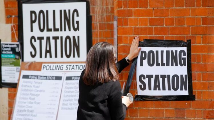 Voto a los 16 años UK cartel