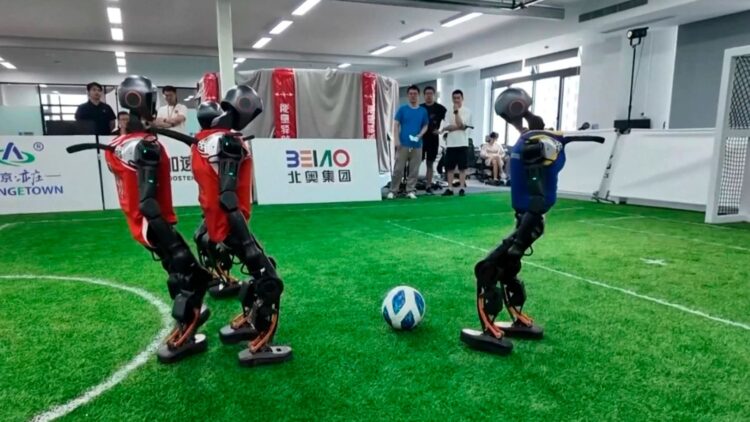 Robots Humanoides y el fútbol