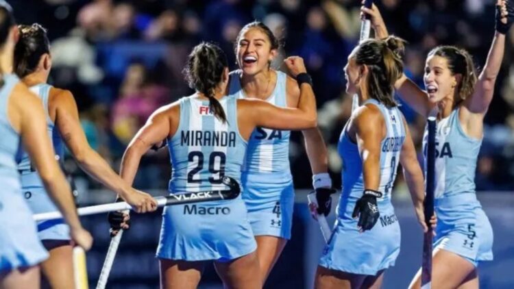 Las Leonas son finalistas festejo